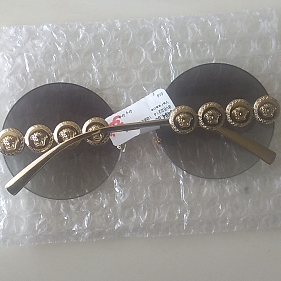 Sunglasses - Picture 8 of 8